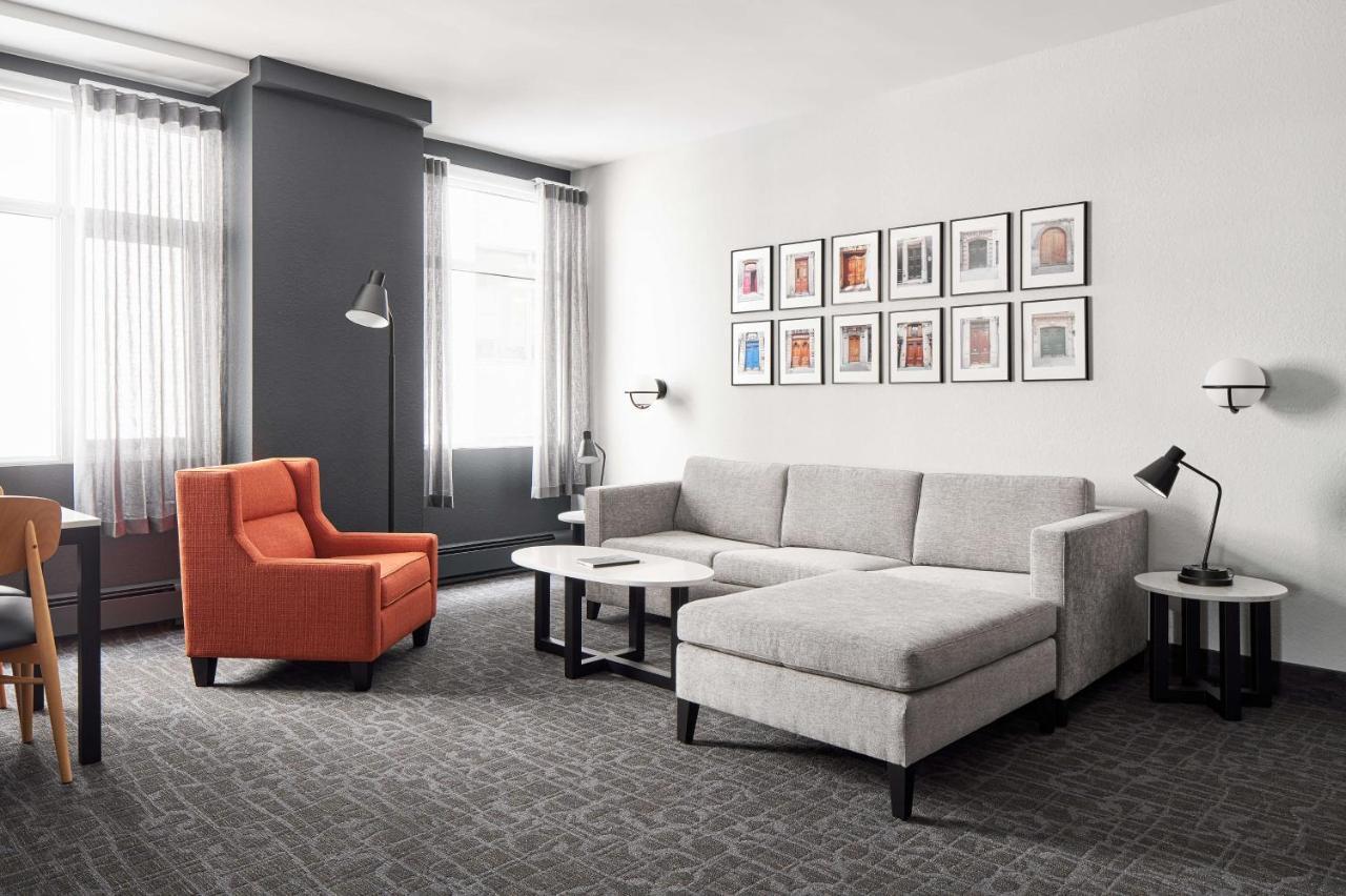 The Carleton Suite Hotel Отава Екстериор снимка