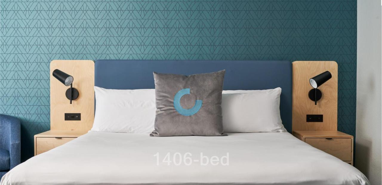 The Carleton Suite Hotel Отава Екстериор снимка