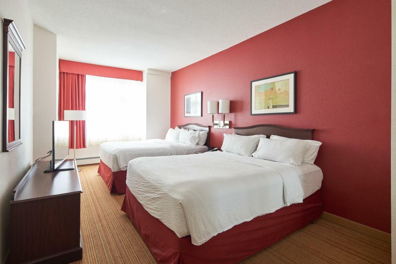 The Carleton Suite Hotel Отава Екстериор снимка